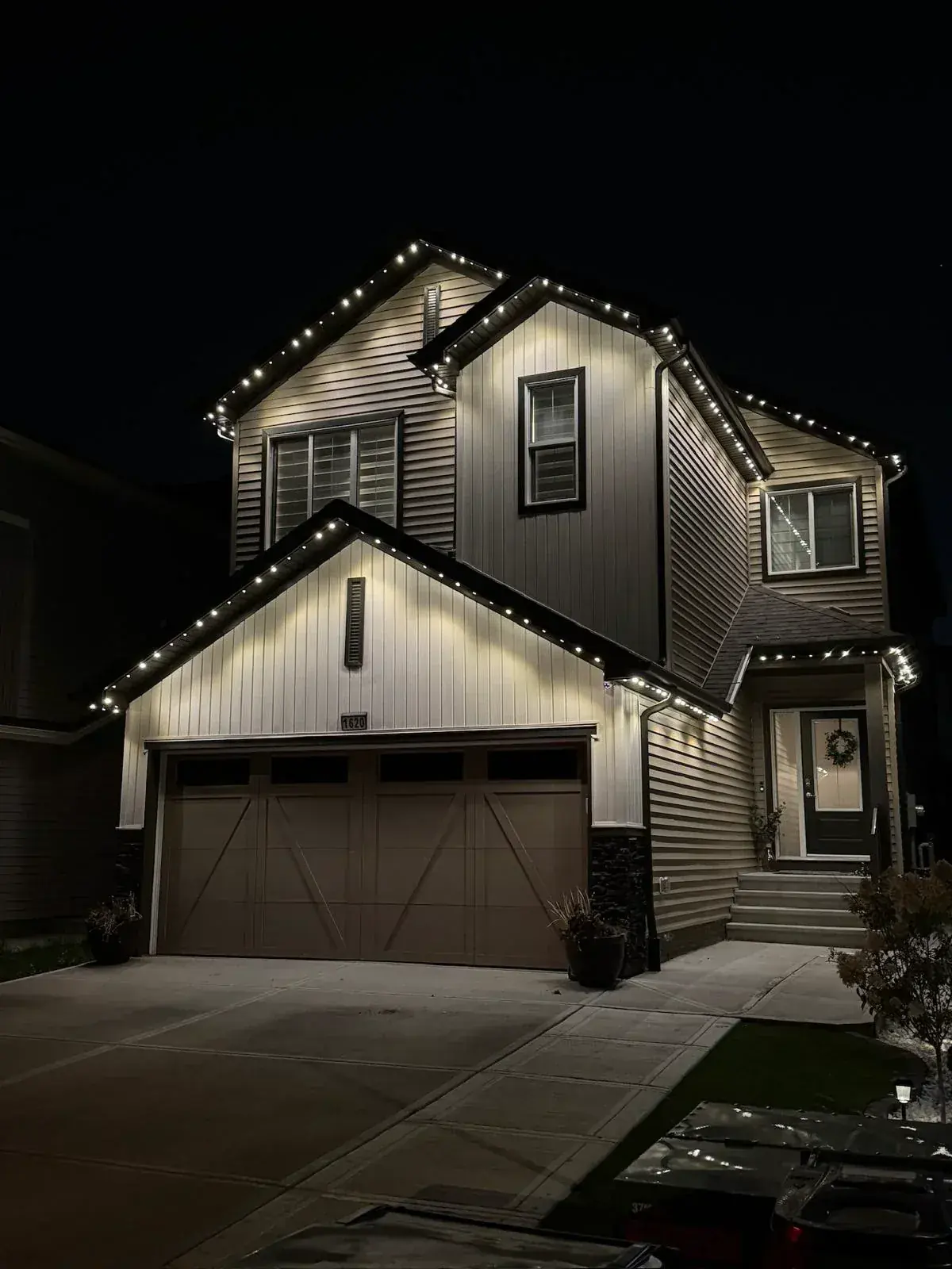 Permanent soffit lighting on Edmonton home