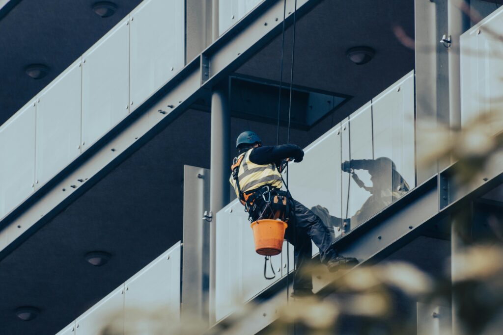 professional commercial window cleaning